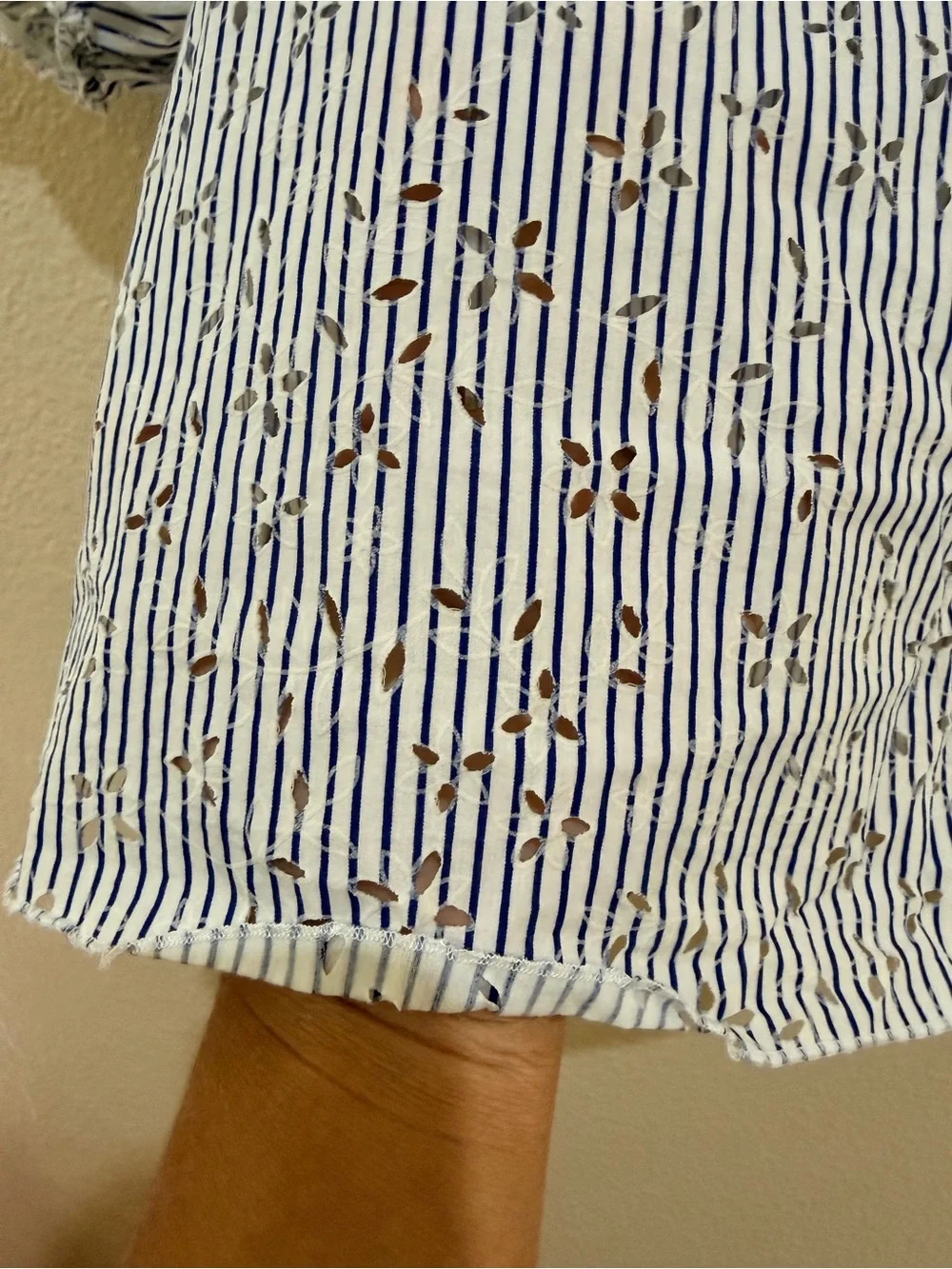Zara Basic Blue White Striped Eyelet Cutwork Crop Top Puff Sleeve Size Medium